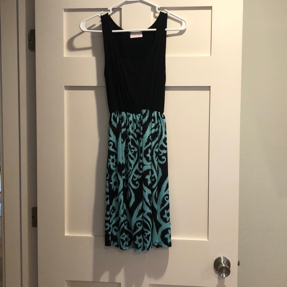 Pink Lilly dress size small